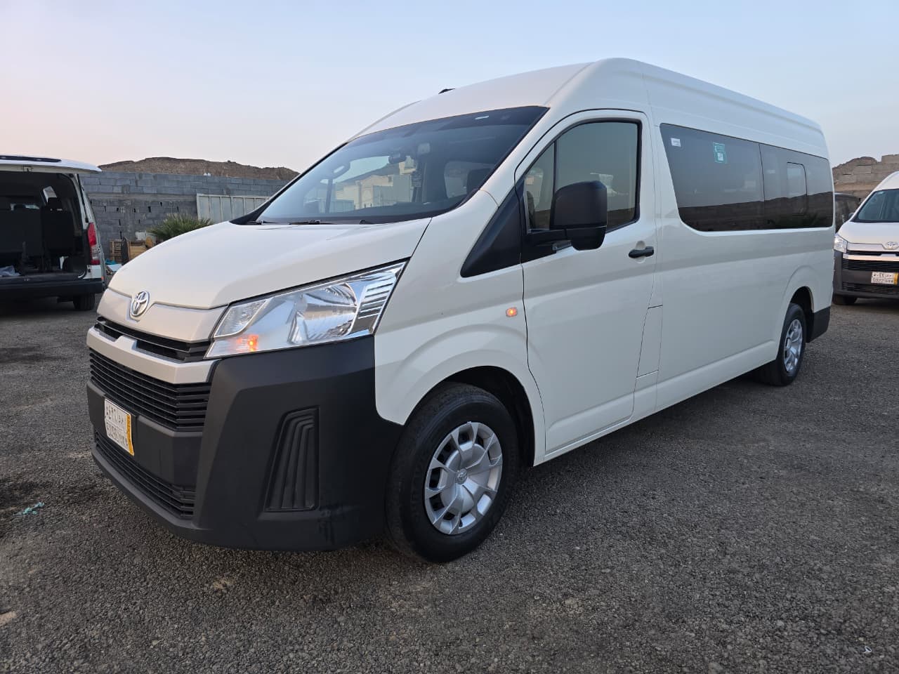 Toyota Coaster VIP Coach - Group Delegation Hold